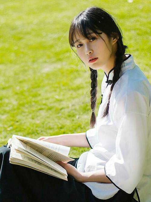 开云体育入口-C罗闪电加盟切尔西，首秀爆冷多特蒙德上演关键先生传奇