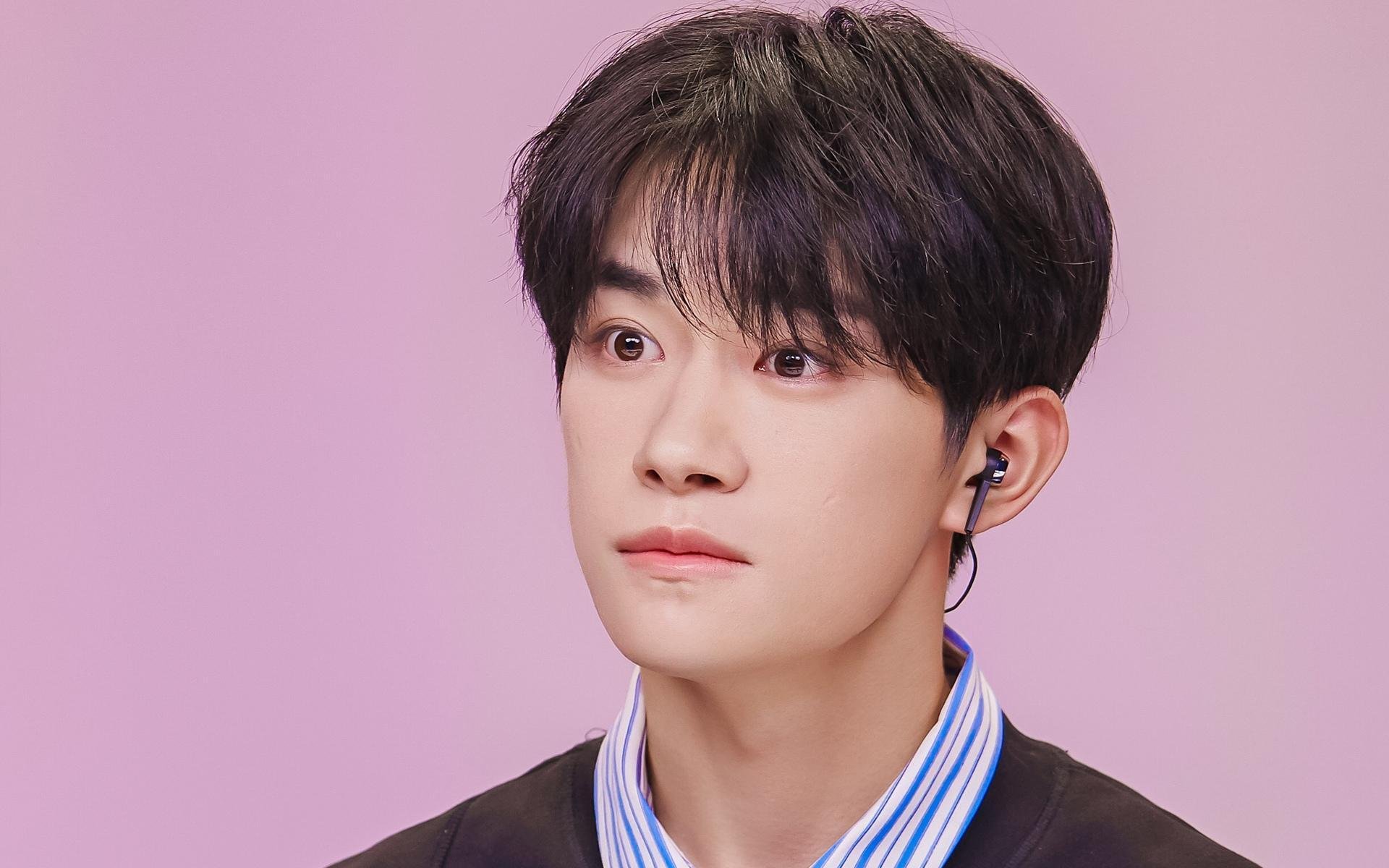 开云体育APP下载-从费城寒冬到马尼拉盛夏，两个切特的故事