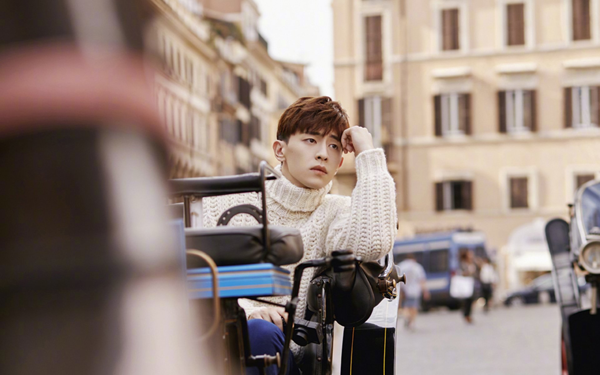 经典与变革，两场定义时代的绿茵对话