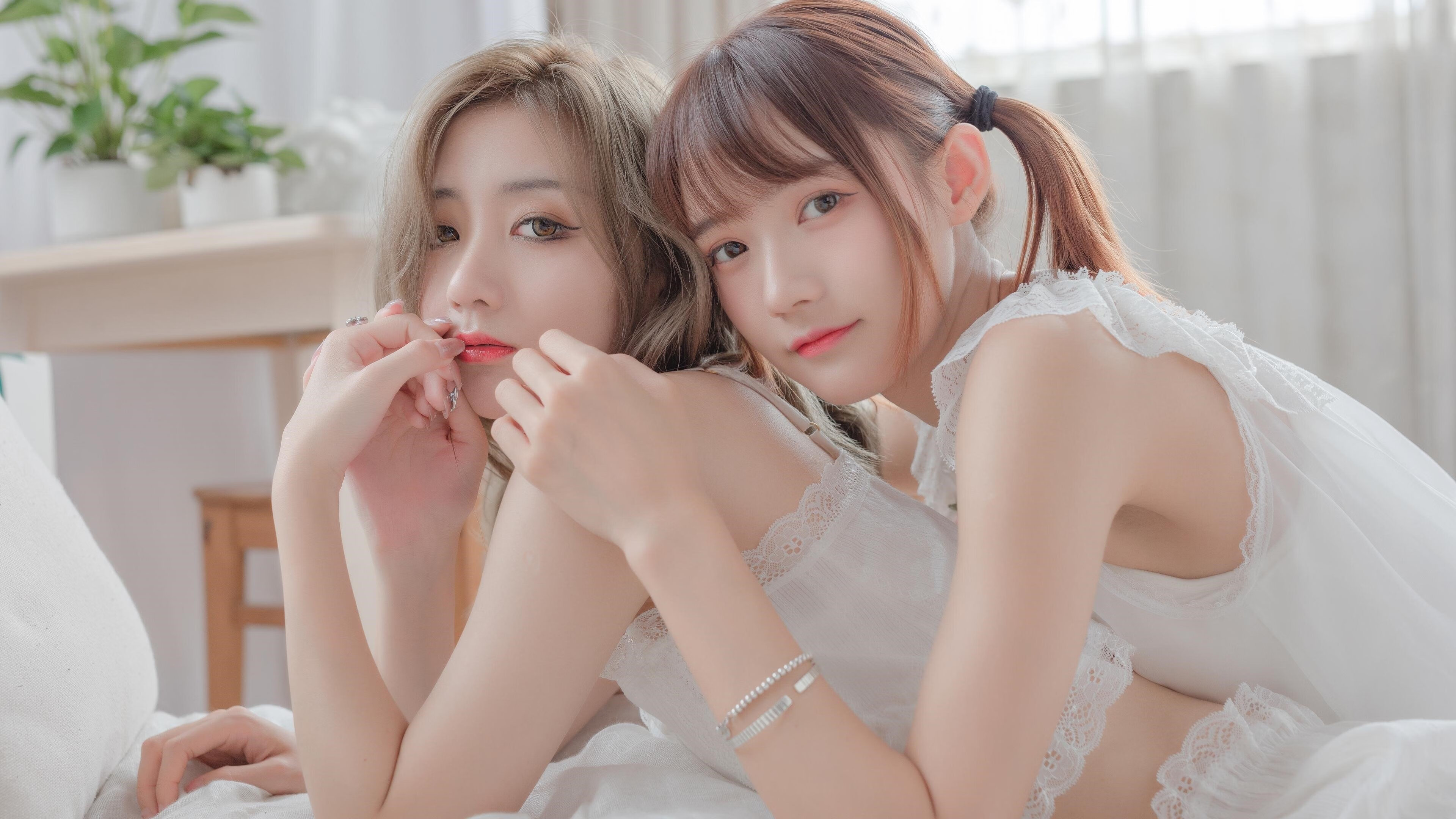 跨界风云,丹麦足球登顶东方,李刚仁奇迹驾驭F1街道赛