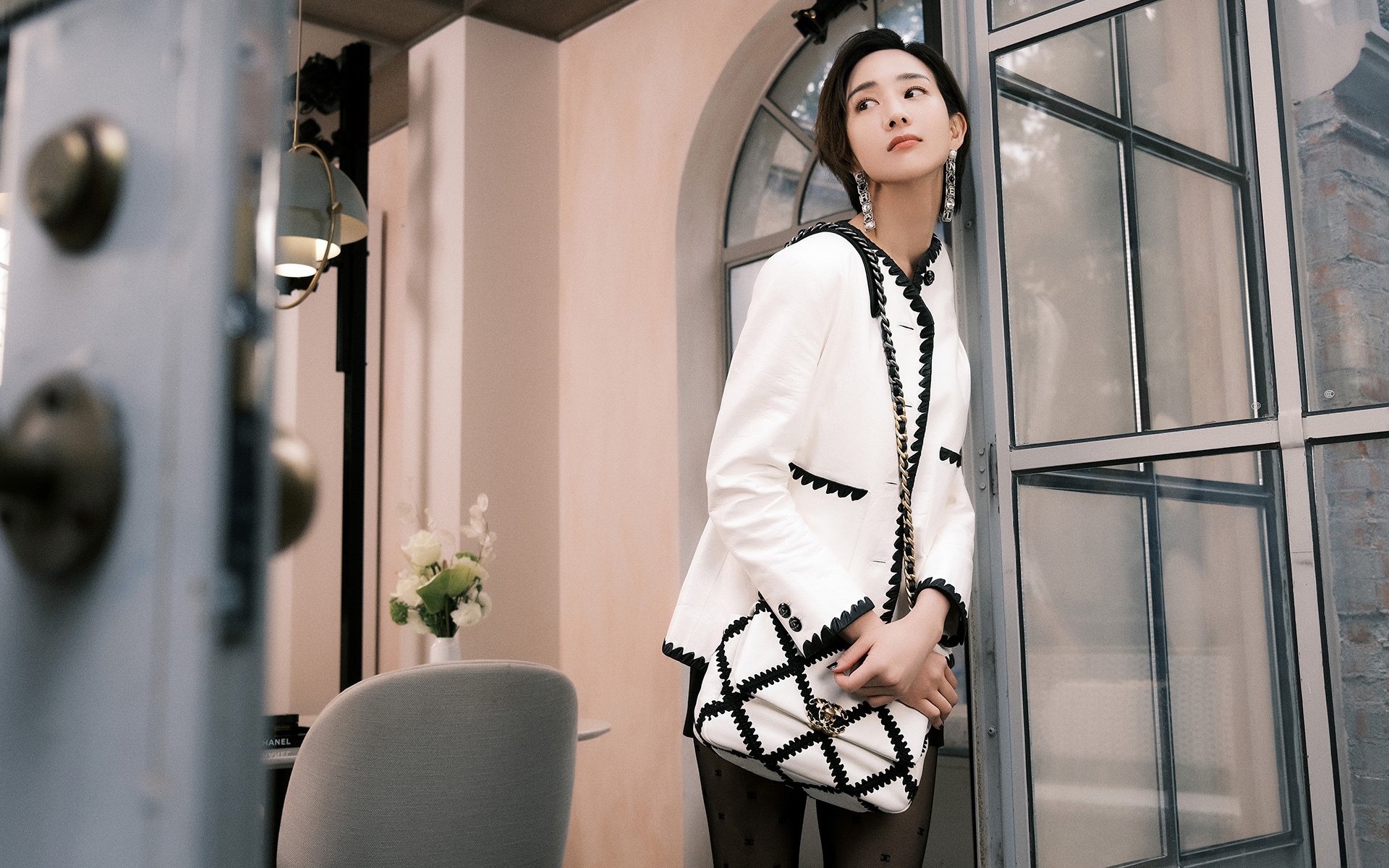 德里赫特化身叹息之墙，曼联战术压制让勒沃库森锋利三叉戟哑火