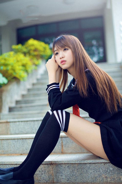 开云体育官网-双线风暴，2026世界杯揭幕战英格兰碾压韩国，莱万多夫斯基率波兰掀起进攻狂潮—绿茵场上的两种唯一定义
